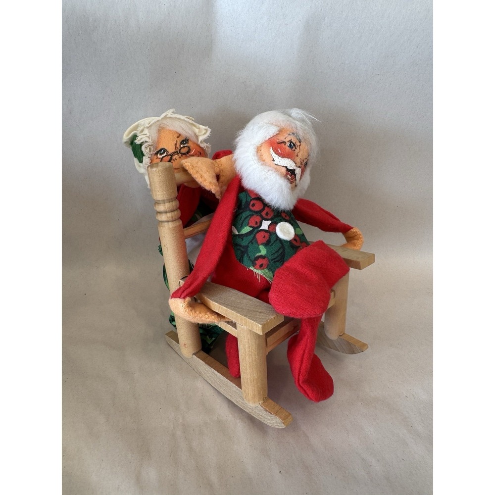 VTG Handcrafted Annalee 1963 Doll Mr. And Mrs. Claus Set Rocking Chair Christmas